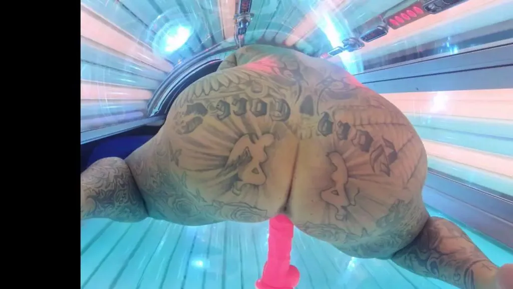 thumbnail foto nr. 6 von Ich besorgs mir dreist im Solarium!