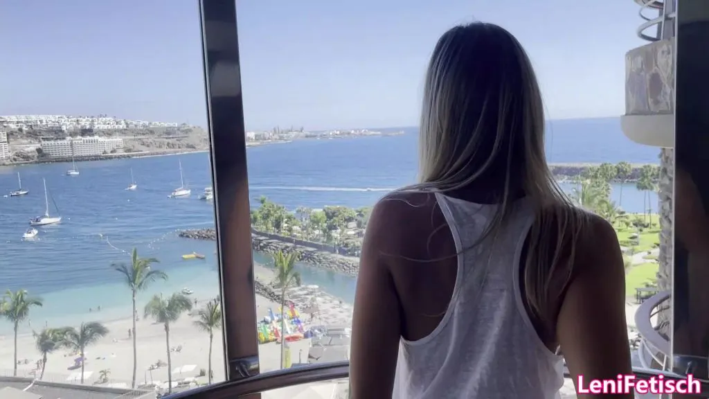 thumbnail foto nr. 9 von BIKINI GIRLFRIEND EXPERIENCE! 2025! DER GLÄSSERNE AUFZUG!