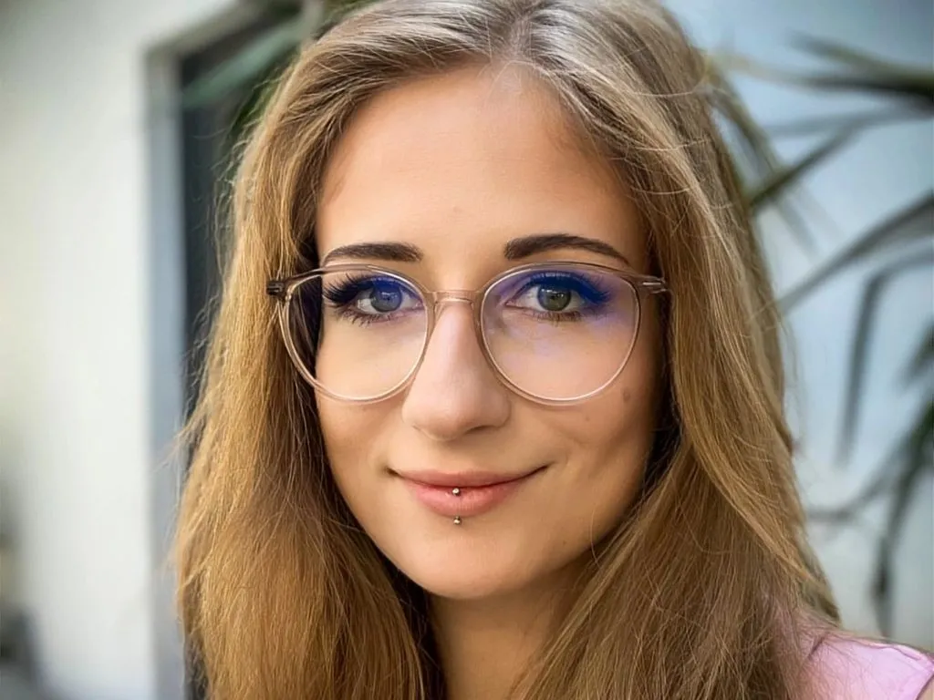sexy foto nr. 1 von MikaNox