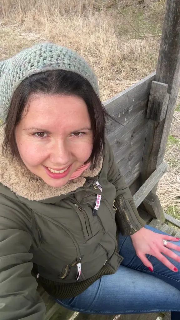 thumbnail foto nr. 5 von Vicky auf dem Hochstand