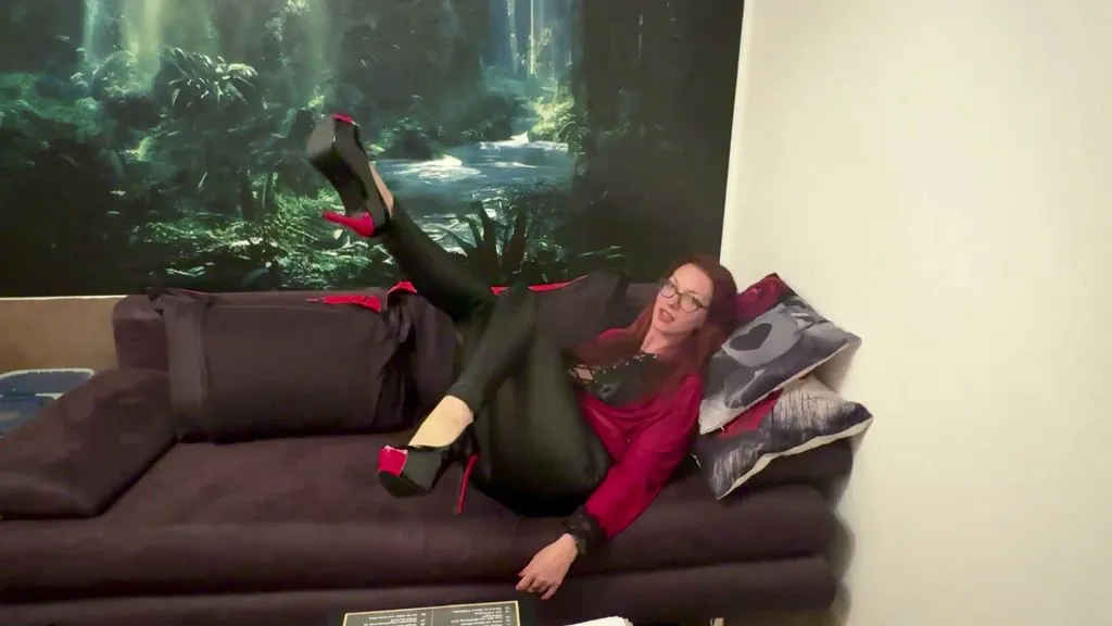 thumbnail foto nr. 2 von Meine erste geile Schuh-Schow