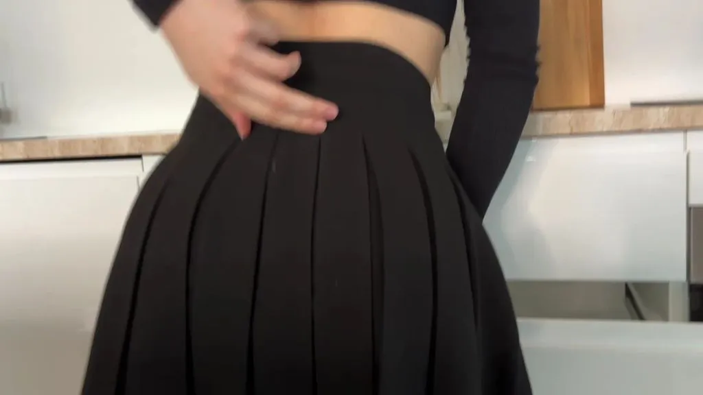 thumbnail foto nr. 1 von Magic skirt - zwei Überraschungen unter einem Rock