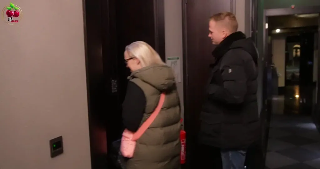 thumbnail foto nr. 1 von VENUS BESUCHER bekommt den PERVERSESTEN GEBURSTAGS-DREIER