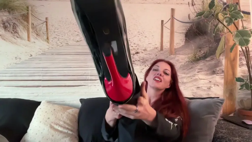 thumbnail foto nr. 3 von Heels Verehrung und Fussmassage