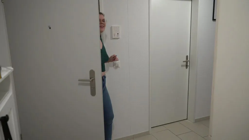thumbnail foto nr. 1 von Wie peinlich! Neue Jeans schon eingesaut! Mega Jeanspiss!