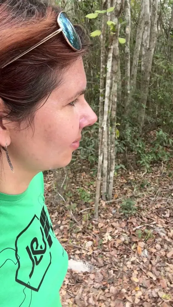 thumbnail foto nr. 2 von Vicky im Wald
