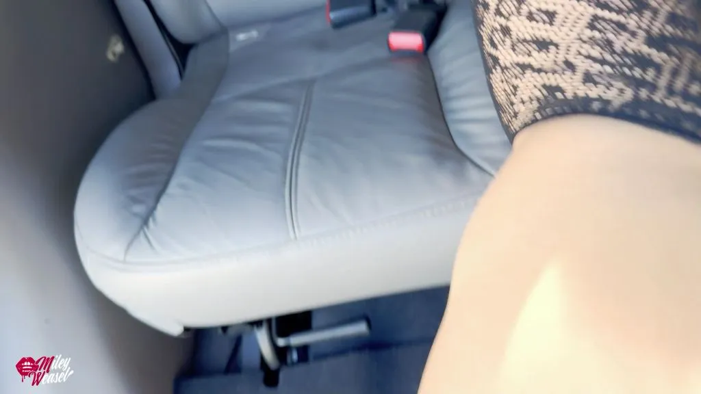 thumbnail foto nr. 7 von Perverse Strassenschlampe!! Gefesselt vom Fremden...direkt i