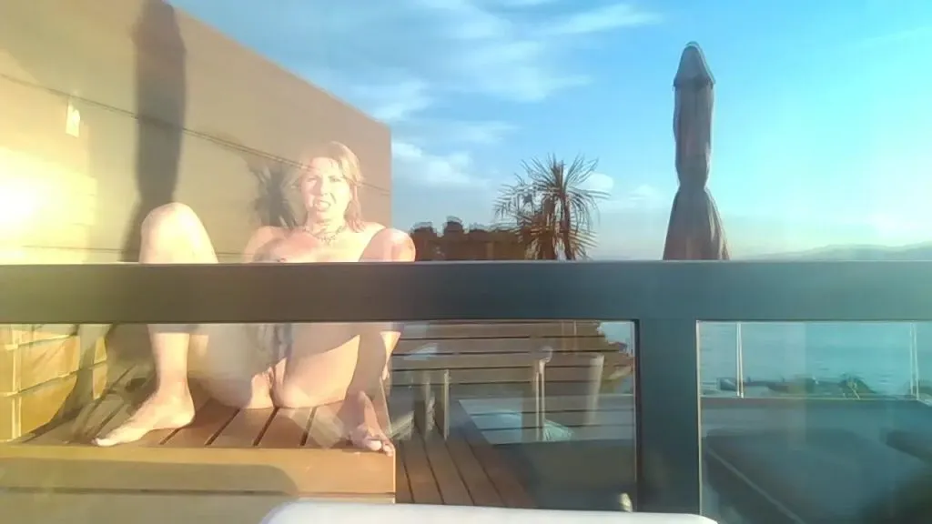 thumbnail foto nr. 4 von Vicky im Wellnessbereich
