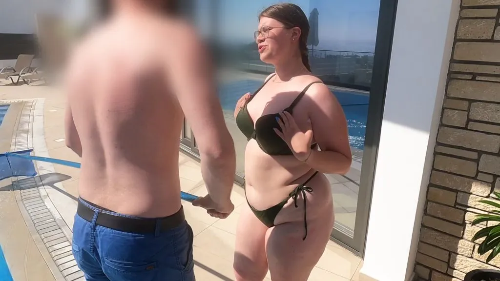 thumbnail foto nr. 3 von Krasse Wette mit Lea endet in perversem Dreier!!