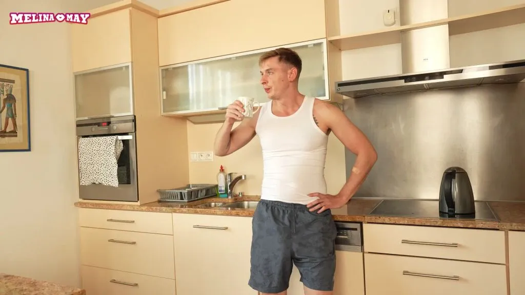 thumbnail foto nr. 1 von Küchensex mit Schockmoment