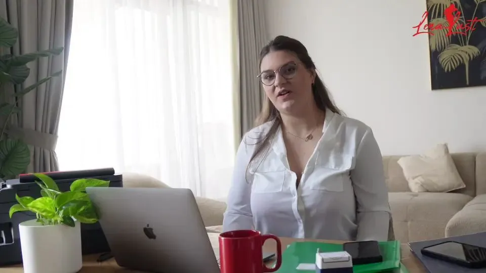 thumbnail foto nr. 5 von Spontane Hilfe im Büro – und ein heißer Dank