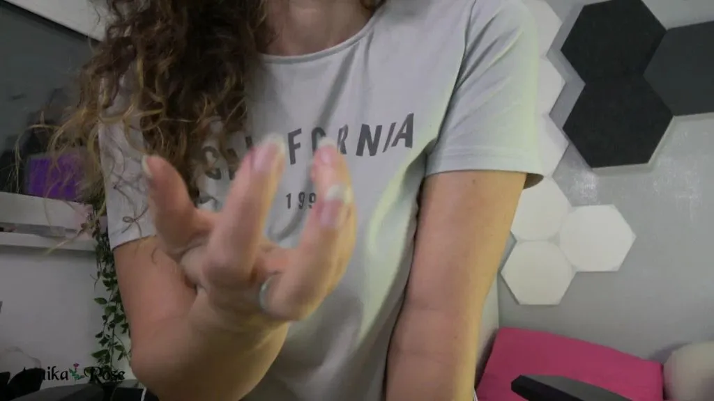 thumbnail foto nr. 4 von Vorher Muschi glotzen, dann KG!