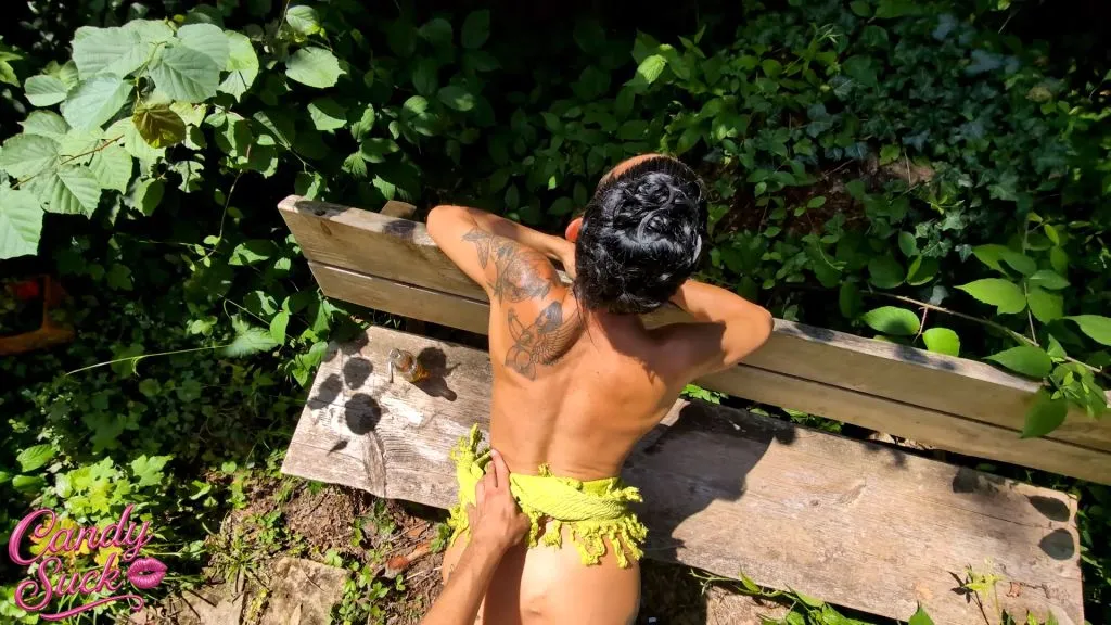thumbnail foto nr. 6 von Er fragt nach dem Weg ich zeig ihm meine Fotze