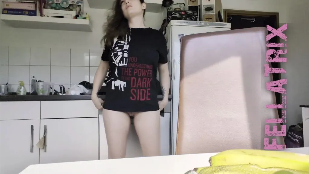 thumbnail foto nr. 1 von Fickamine zum Frühstück - Bananajob