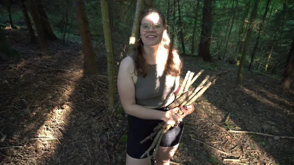thumbnail foto nr. 2 von Beim Camping überrascht und vom Unbekannten Probe gefickt