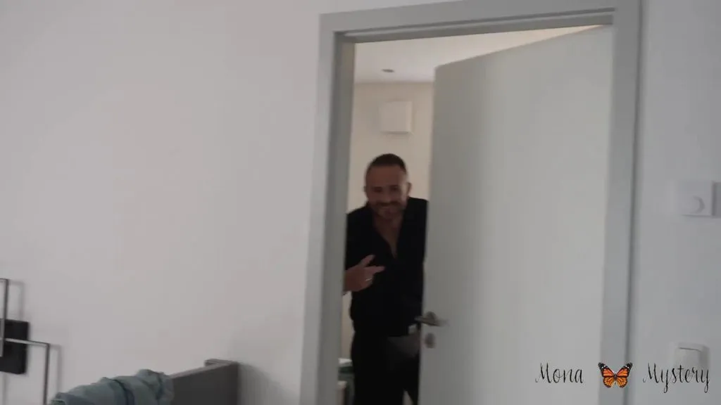 thumbnail foto nr. 1 von Mein erster Gruppensex!Pervers hinter den Kulissen!