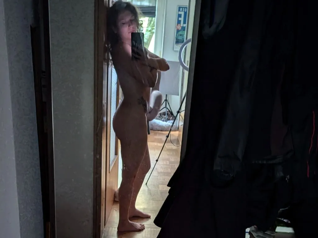 sexy foto nr. 3 von Fellatrix