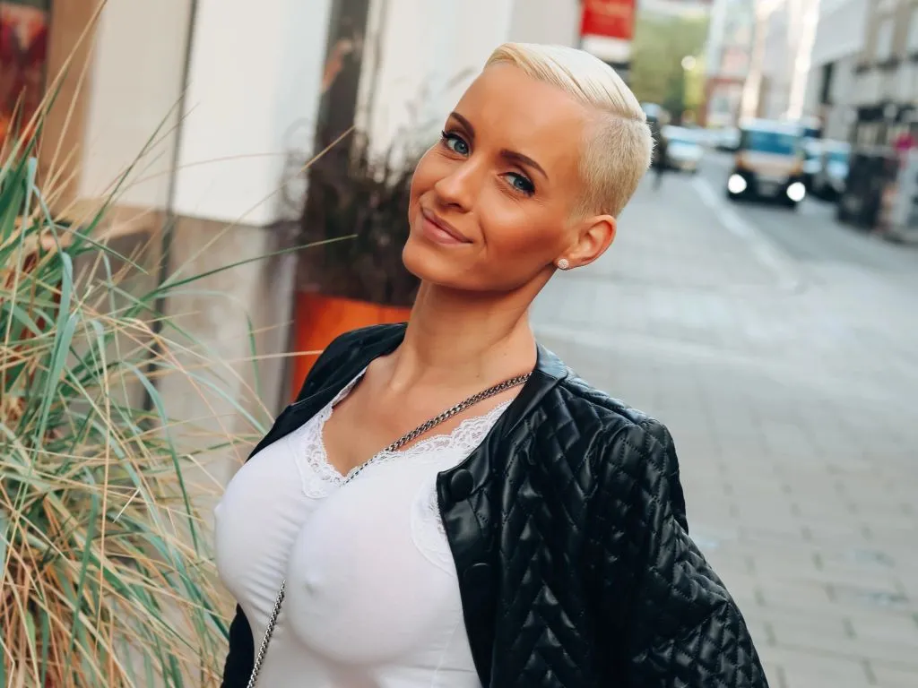 sexy foto nr. 7 von Anike