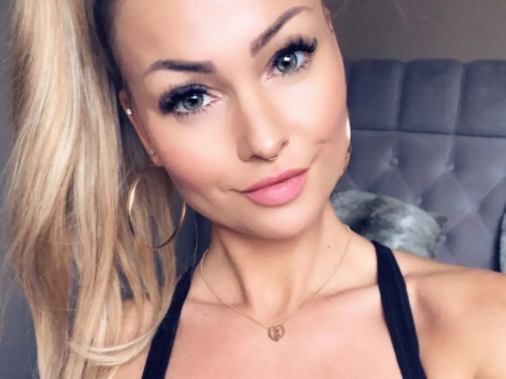 sexy foto nr. 8 von Hailey-B