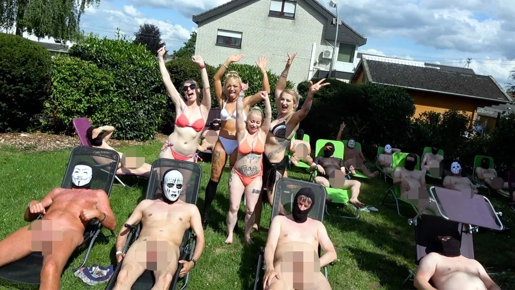 NACHBARSCHAFTS-SCHLAMPEN - Outdoor AO GangBang