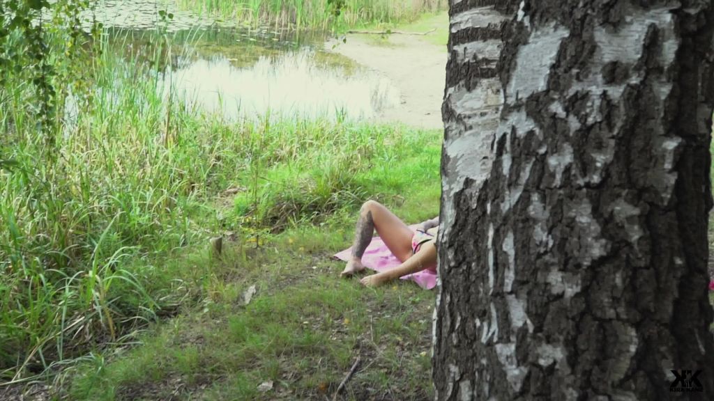 sexy foto nr. 4 von Notgeil am See - vom Spanner beobachtet und erwischt