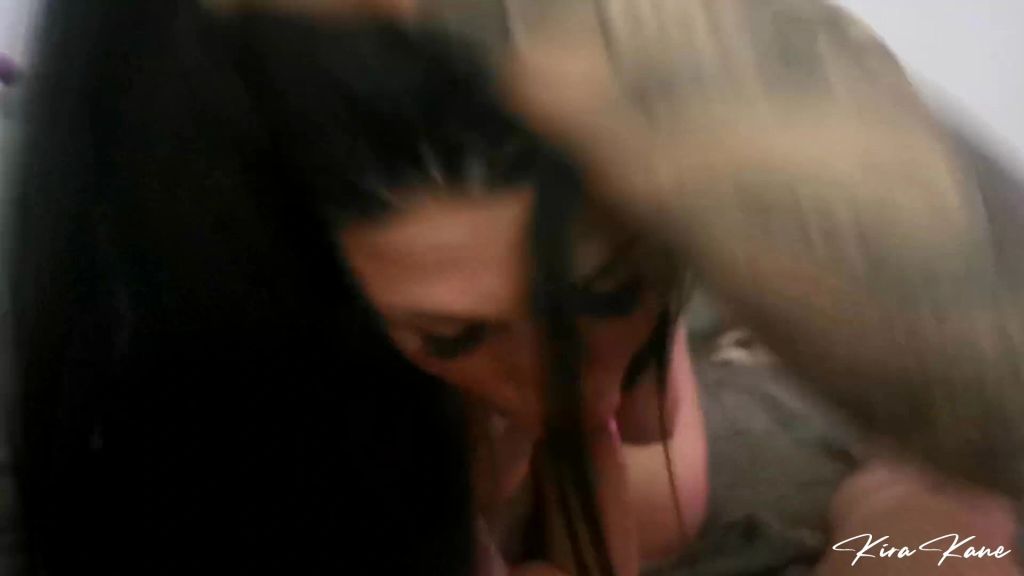 sexy foto nr. 2 von Privates Handyvideo - als Belohnung gab es einen Blowjob
