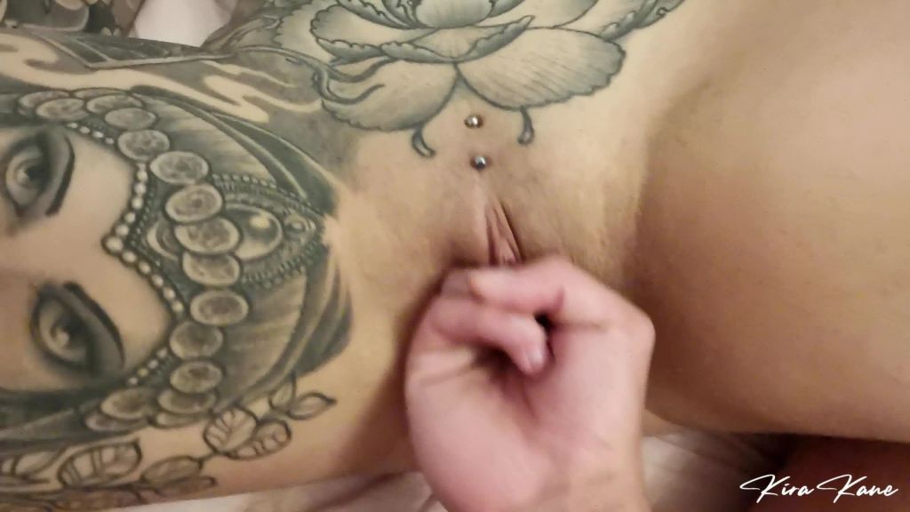 sexy foto nr. 5 von Creampie vom Toyboy - Er spritze mir sein Sperma ins Loch