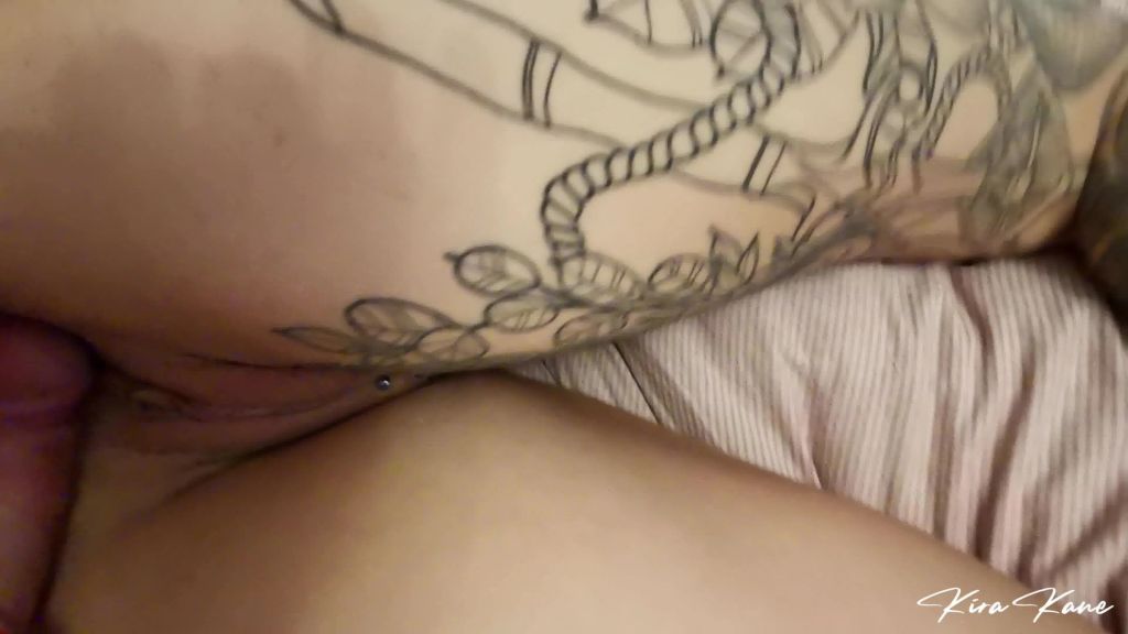 sexy foto nr. 9 von Creampie vom Toyboy - Er spritze mir sein Sperma ins Loch