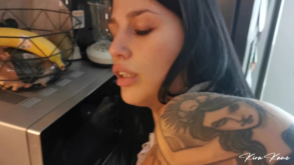 sexy foto nr. 5 von Zum Dessert gab es weiße Sauce !