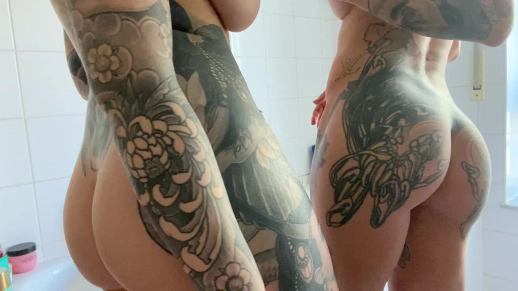 sexy foto nr. 2 von Natursektgöttinnen in der Dusche