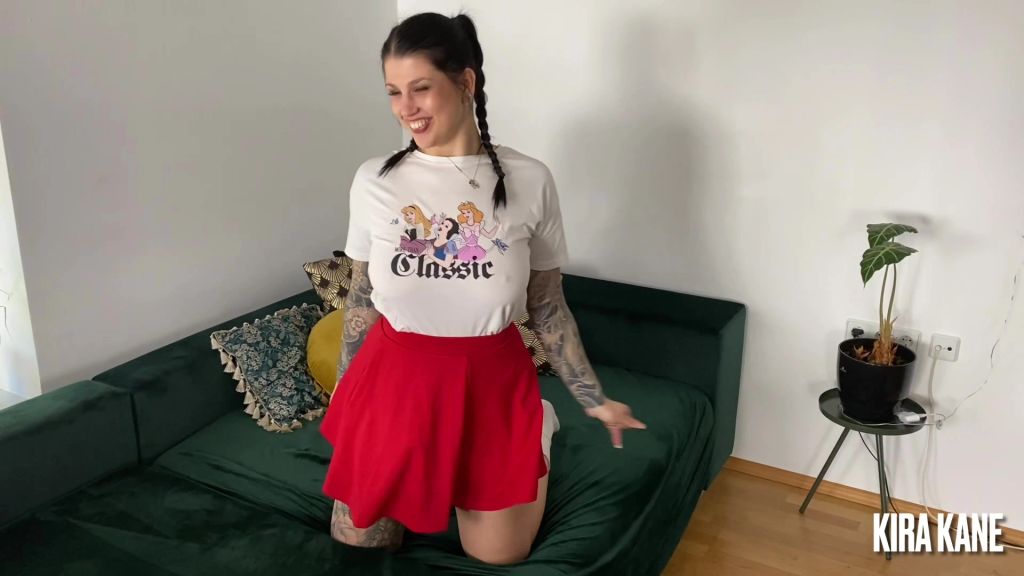 sexy foto nr. 2 von TEEN SLUT bearbeitet deinen Kolben!