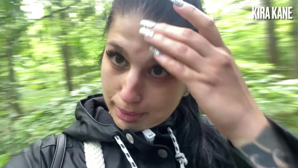 sexy foto nr. 1 von Public im Wald!