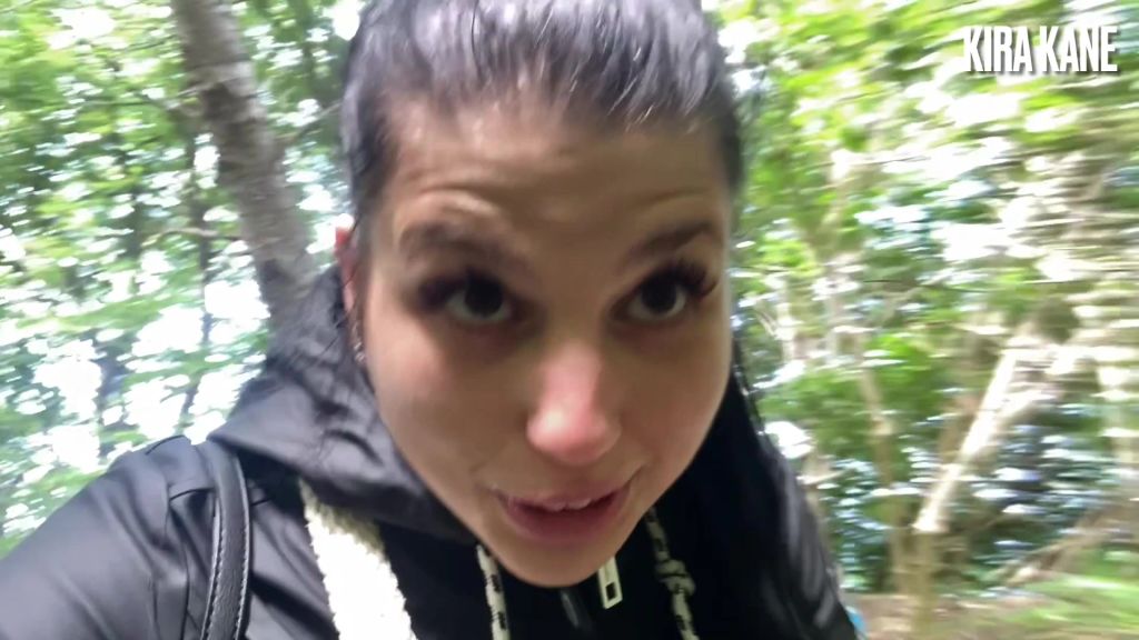 sexy foto nr. 3 von Public im Wald!