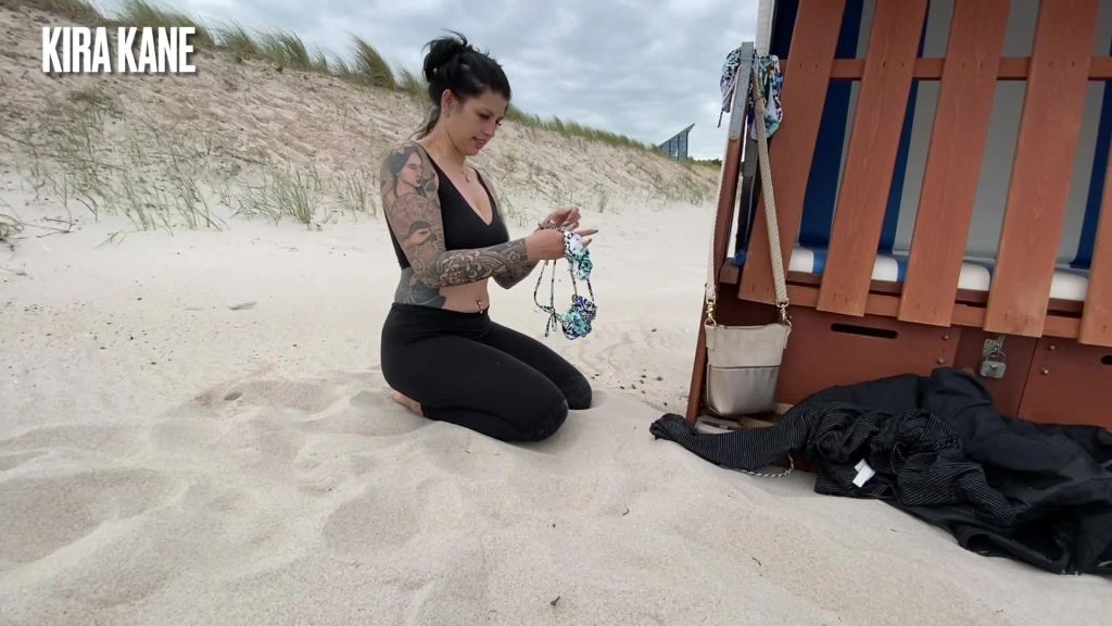 sexy foto nr. 2 von Pissflut am Urlaubsstrand