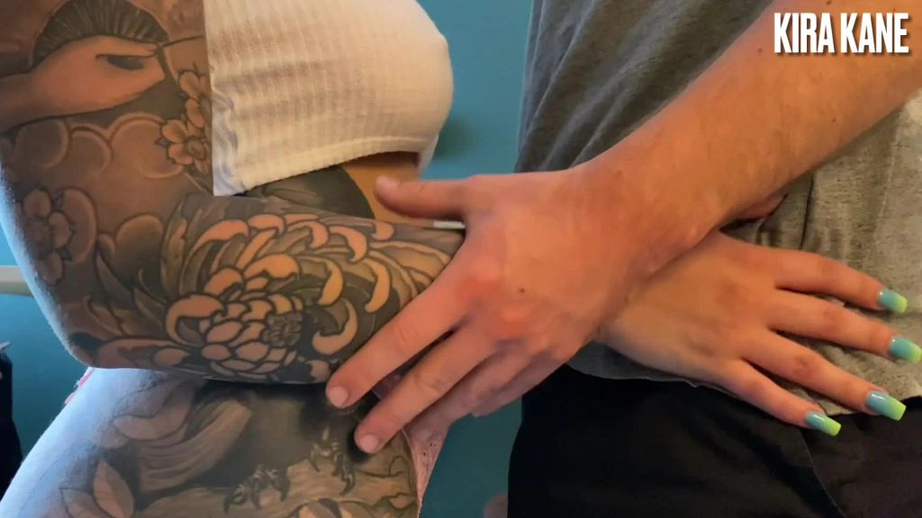 sexy foto nr. 3 von Junger Nachbar flutet mir die Fotze mit Sperma!