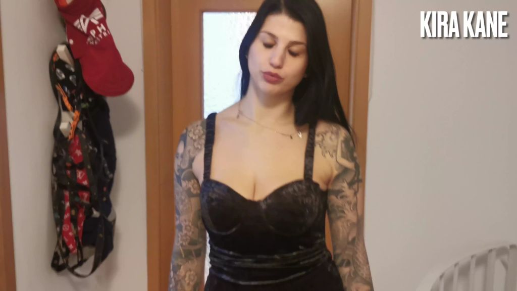sexy foto nr. 1 von Geknallt - Kira fickt ins neue Jahr!