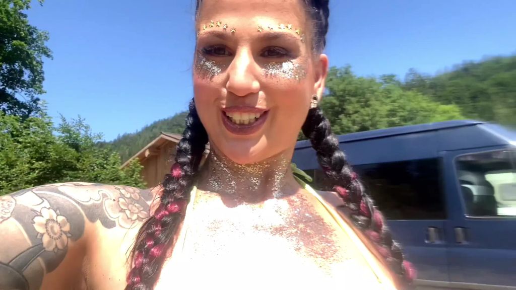 sexy foto nr. 2 von FESTIVALFICK - Meine Muschi braucht es einfach ständig!