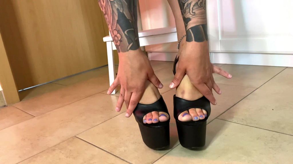 sexy foto nr. 7 von HEELS-WIXXANWEISUNG -Ich ficke deinen Kopf!