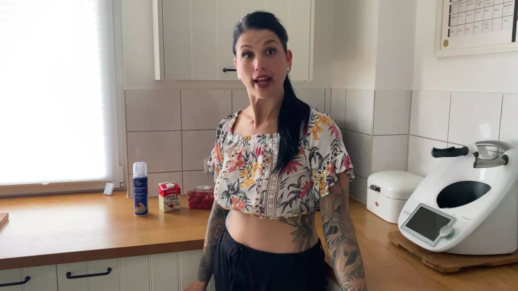 sexy foto nr. 1 von Fickmaschine püriert meine Fotze!