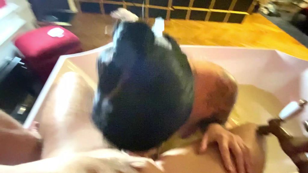 sexy foto nr. 8 von BLOWJOB-BOOTCAMP - Mein Freund benutzt mein Fickmaul!