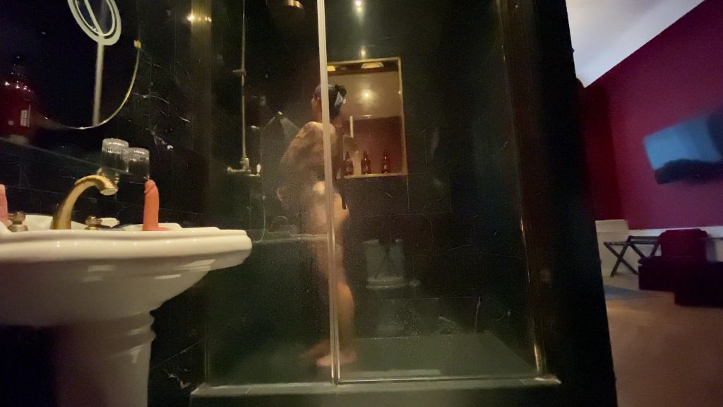 sexy foto nr. 5 von VERSTECKTE KAMERA! - Perverser spannert mich komplett aus!