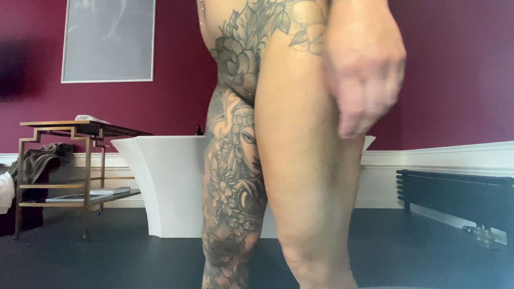 sexy foto nr. 7 von Wichsanleitung Spezial - Queen of DirtyTalk verwöhnt dich!