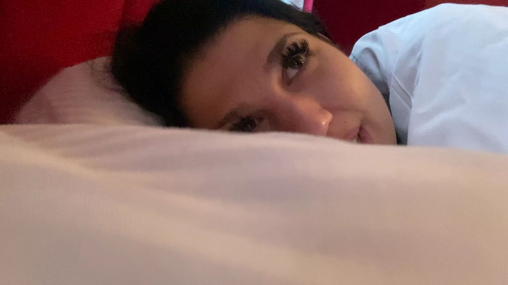 sexy foto nr. 3 von Wake up with Kira! DirtyTalk für die prallste Morgenlatte!