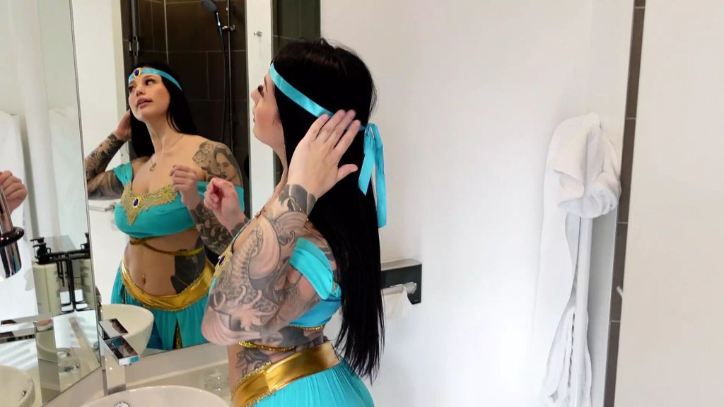 sexy foto nr. 3 von Aladdin und die Wunderschlampe