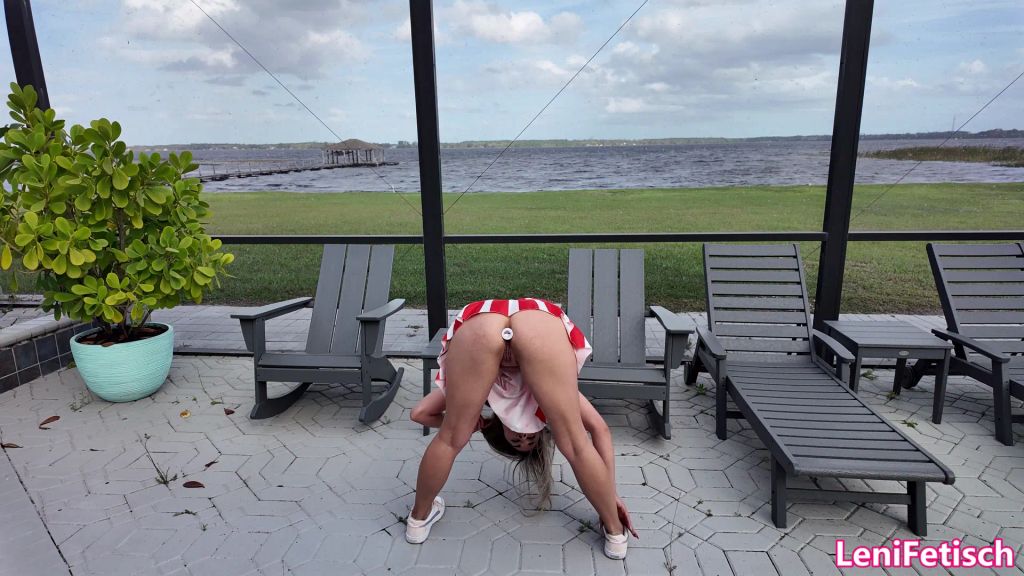 sexy foto nr. 5 von HOT CHEERLEADER GOES CRAZY! HOCH DE ROCK NEI DE PFLOCK!