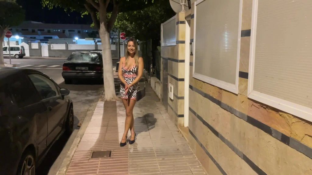 sexy foto nr. 1 von EINFACH KRANK! MEHR PUBLIC GEHT NICHT! ÖFFENTLICH MIT SQUIRT