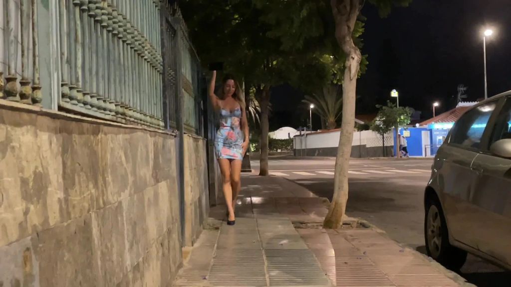 sexy foto nr. 3 von EINFACH KRANK! MEHR PUBLIC GEHT NICHT! LENIFETISCH UNTERWEGS