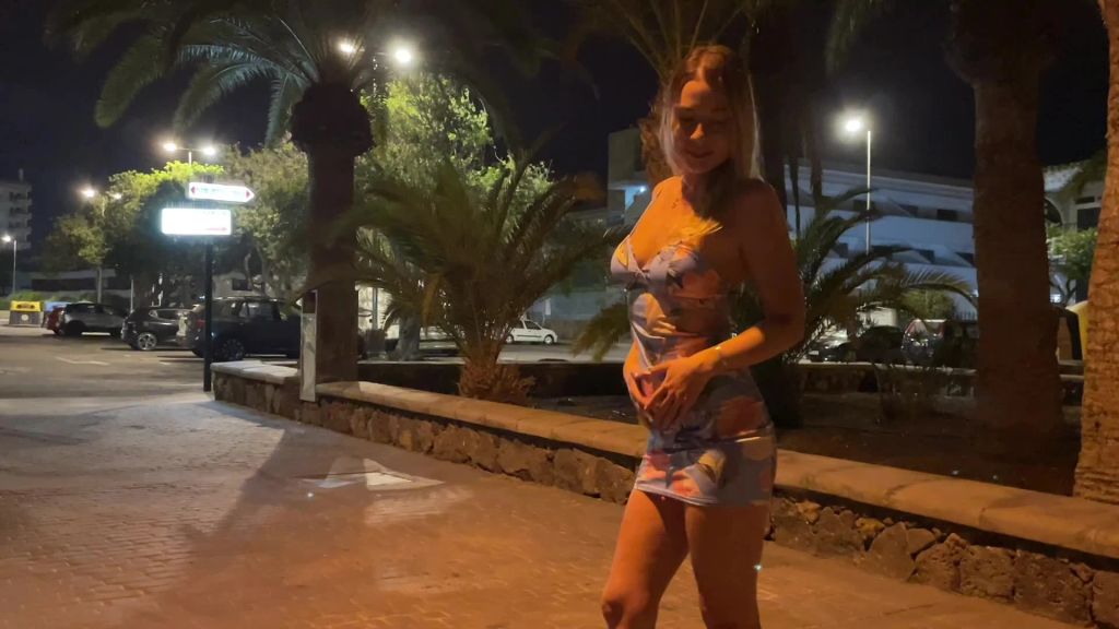 sexy foto nr. 6 von EINFACH KRANK! MEHR PUBLIC GEHT NICHT! LENIFETISCH UNTERWEGS