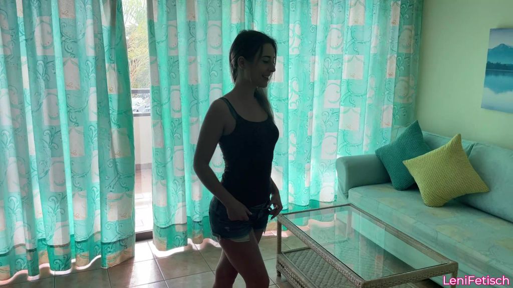 sexy foto nr. 2 von Danke Daddy! Du willst mich vor den Anderen an der Scheibe?
