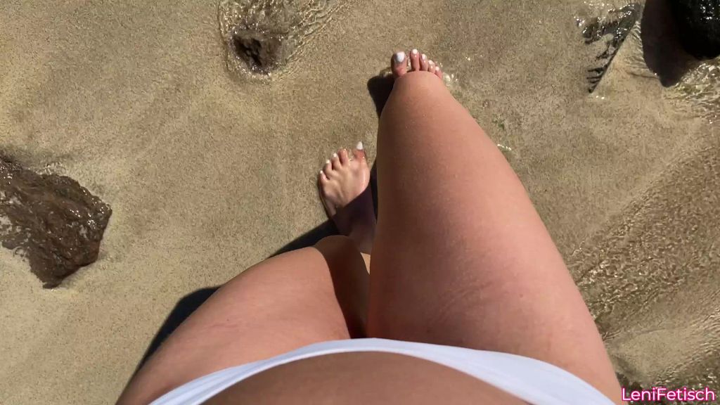 sexy foto nr. 2 von FUßPORNO FÜR MEINE FUß LIEBHABER! SAND FÜßE NÄGEL!